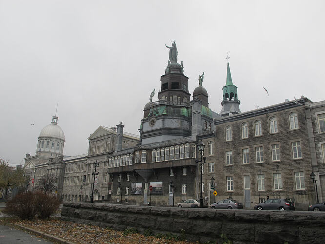 10_bonsecours-market