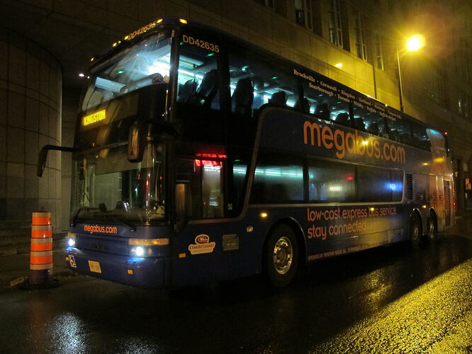 01_megabus-at-night