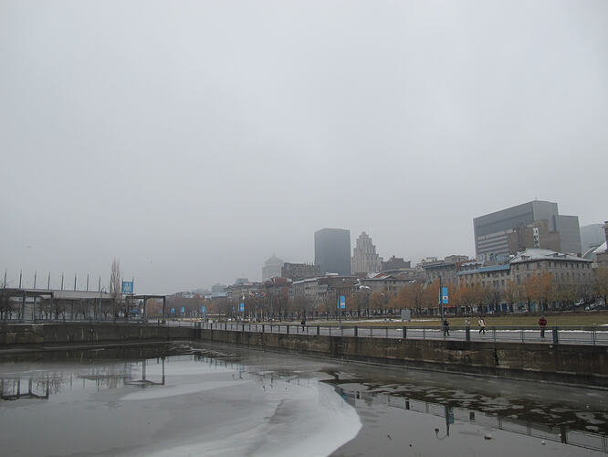 08_old-port-in-fog