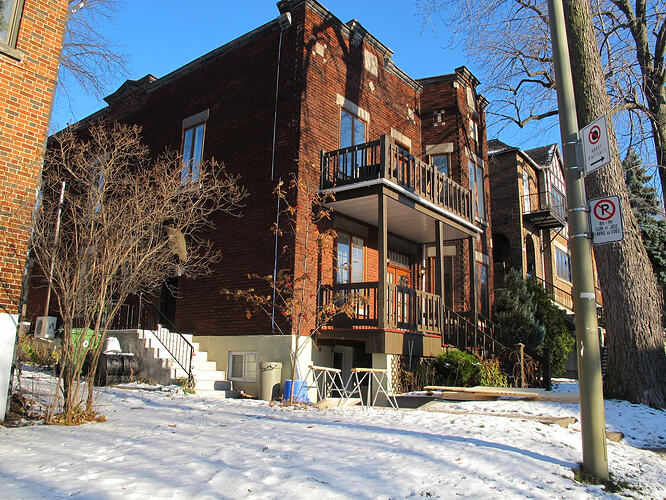 12_street-of-duplexes