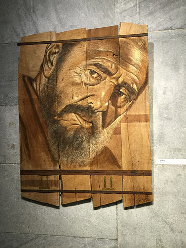 12_fidel-carved-in-wood