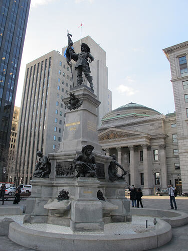 15_maisonneuve-monument