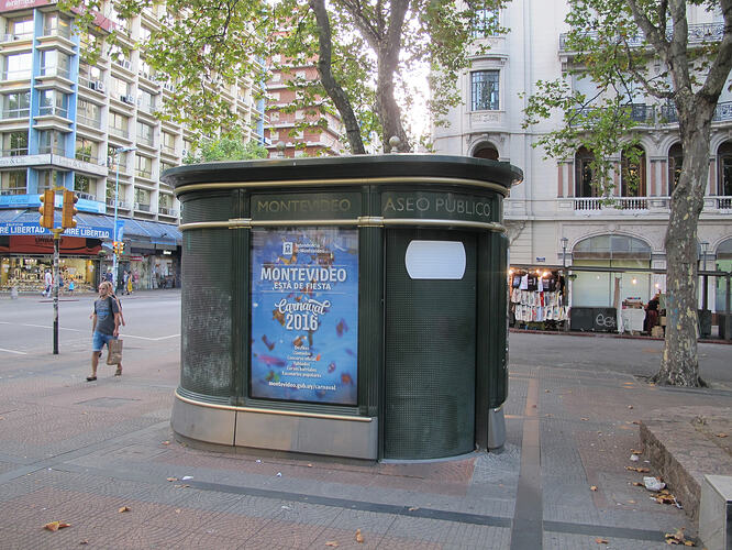 2016-02-05_1918_montevideo_green-kiosk-city-poster