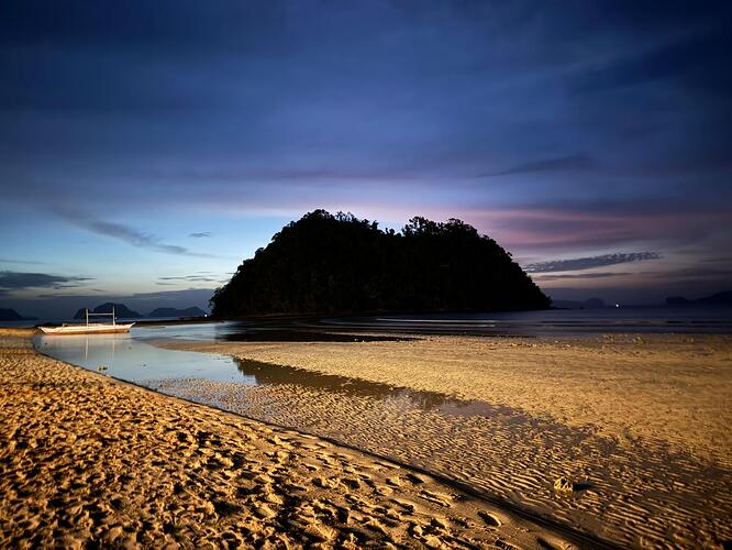 el-nido-dusk-beach-island-boat