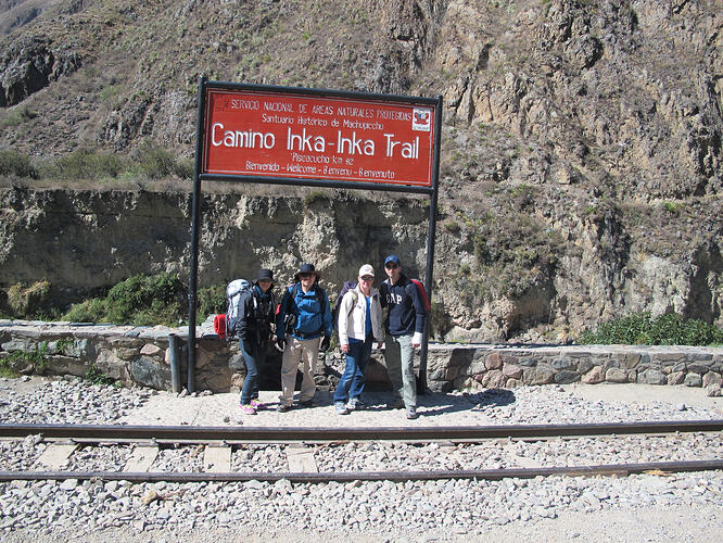 03_Day1_KM82_Piscacucho_trailhead