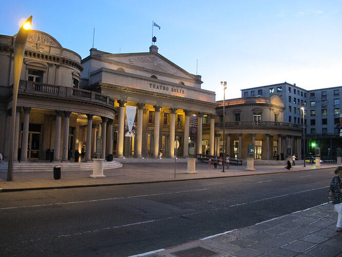 2016-02-05_2006_montevideo_teatro-solis